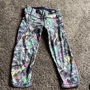 Lululemon Women’s Run: Top Speed Crop Size 4